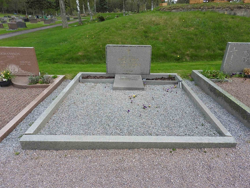 Gravnummer: BK H   108-109