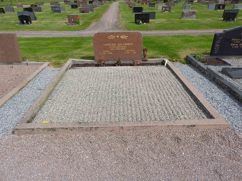 Gravnummer: BK H   130-131