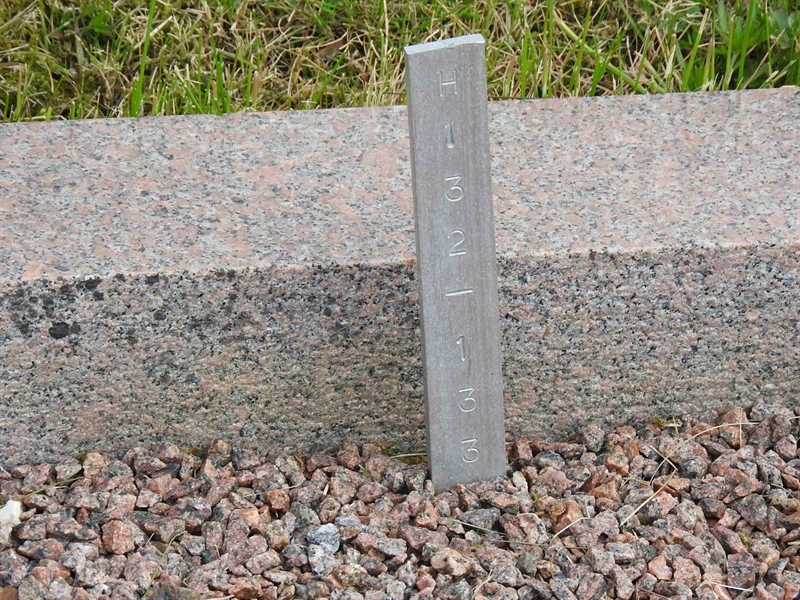 Grave number: BK H   132-133