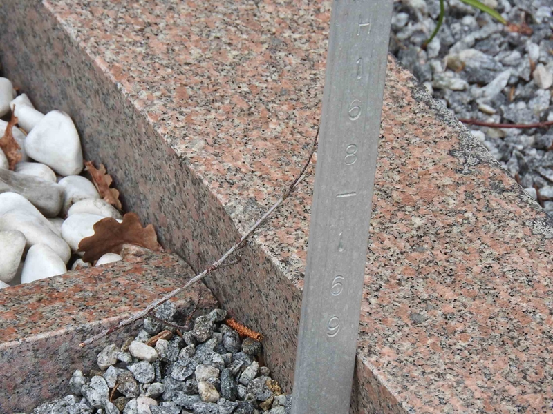 Gravnummer: BK H   168-169