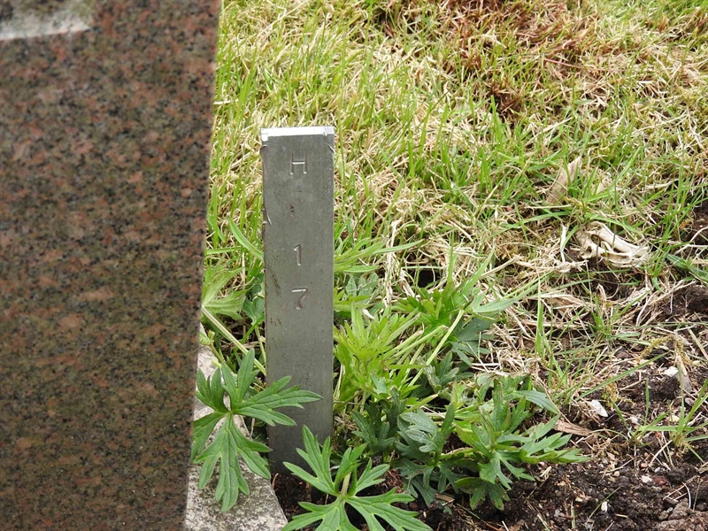 Gravnummer: BK H    17