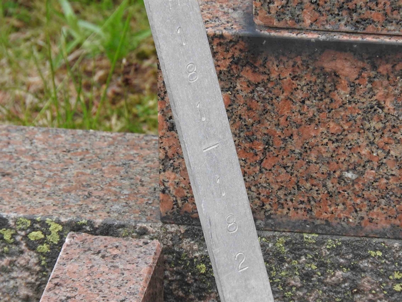 Gravnummer: BK H   181-182