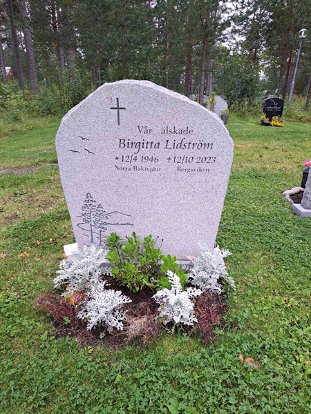 Grave number: 2 Q  2753