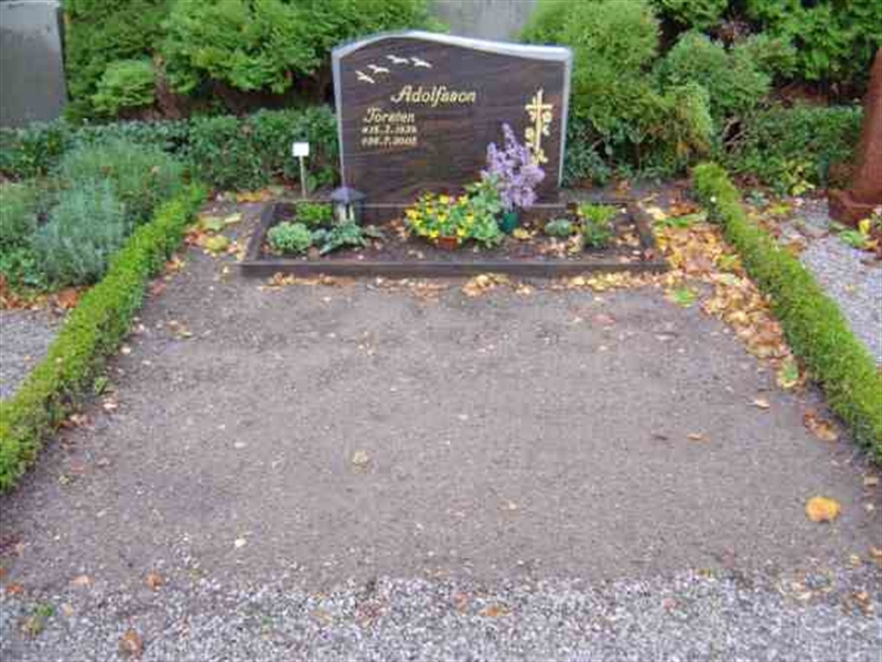 Grave number: FLÄ B    86b