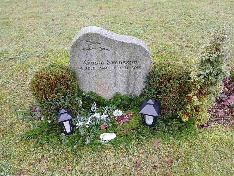 Grave number: FE K    61