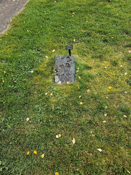 Grave number: 2 KV.4    35
