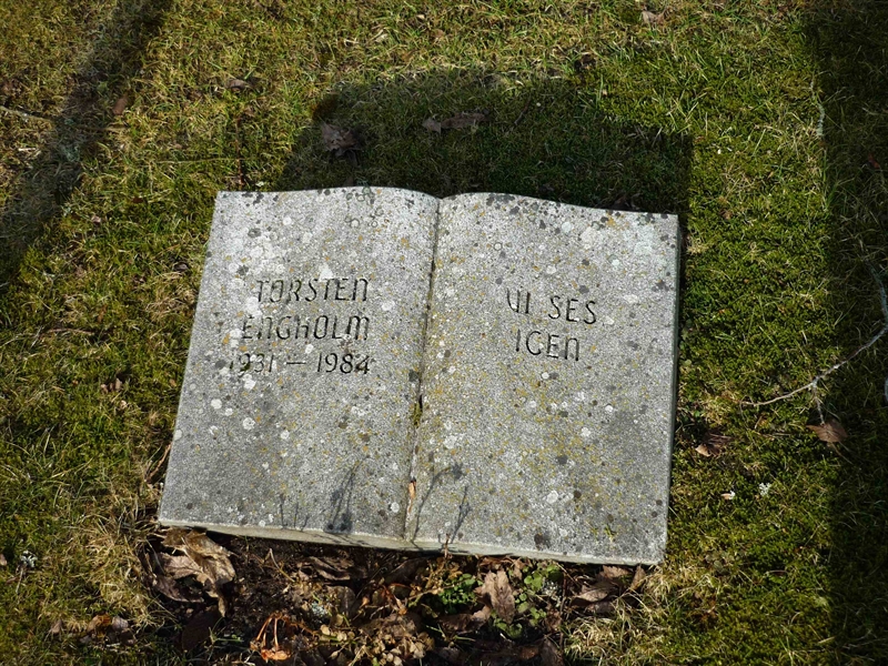 Grave number: ÖD 02   73