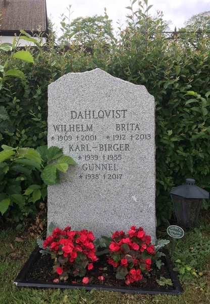 Grave number: B G  180, 181