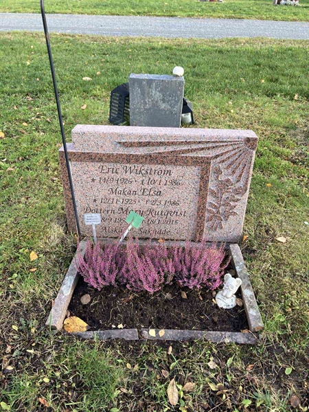 Grave number: 3 2117