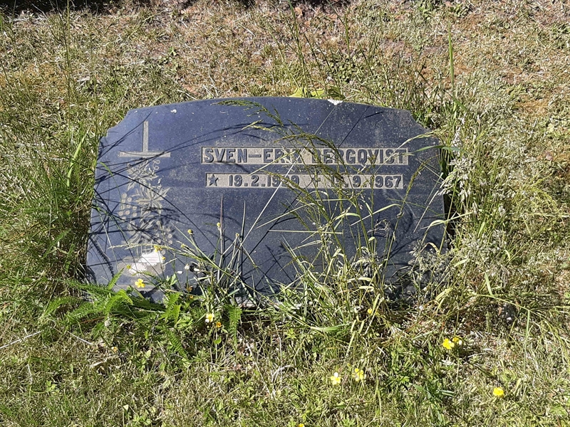 Grave number: JÄ 08   271