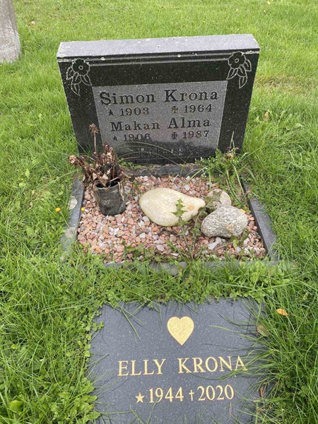 Grave number: 3 07    77