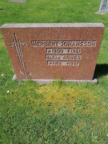 Grave number: 01  3734