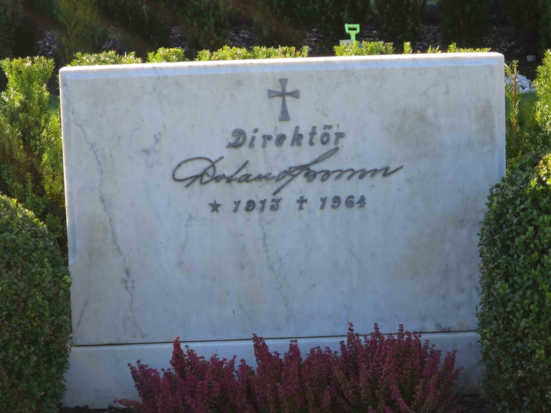 Grave number: HÖB 55    24
