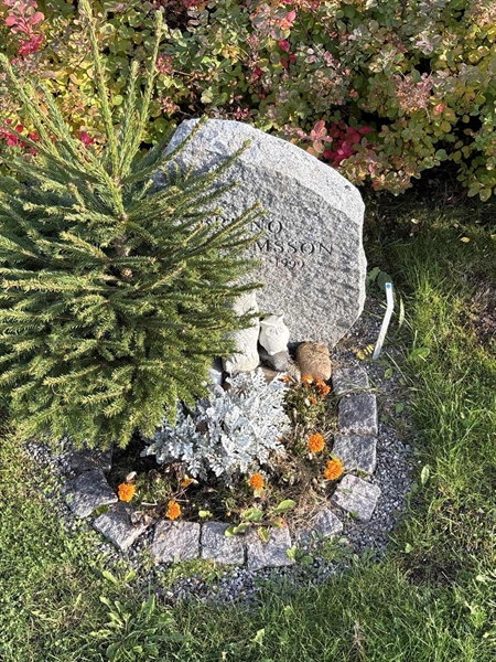 Grave number: 4 N ND   342