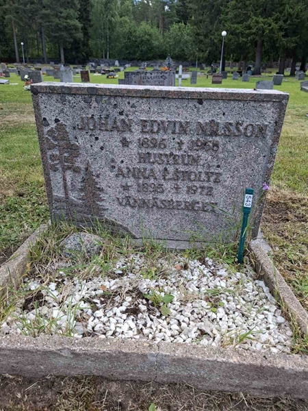 Grave number: 001 2   543
