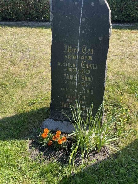 Gravnummer: N 5 1    11