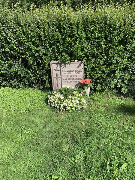 Grave number: 1 ÖK  216-217