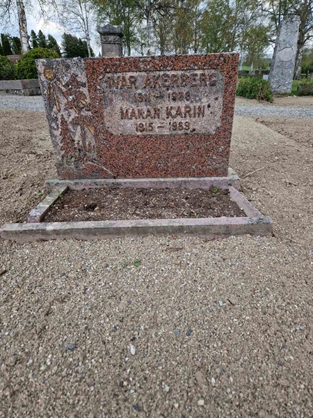 Grave number: 501 07 901-903