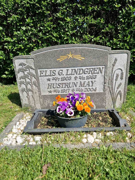 Grave number: 501 28 5470-5471