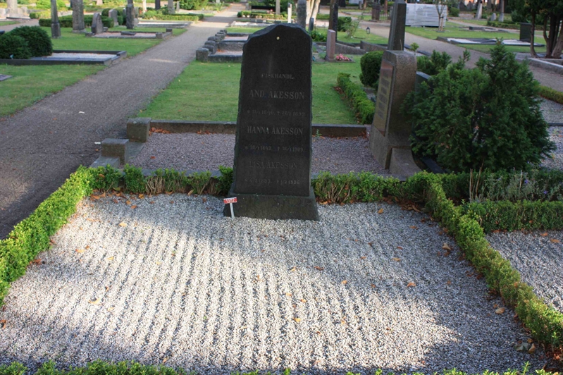 Grave number: Ö 13y    39, 40