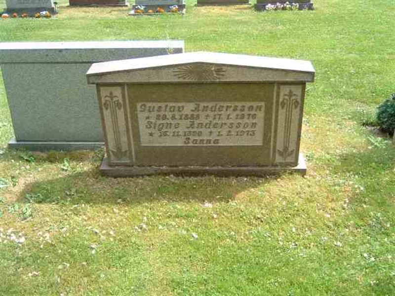 Grave number: 01 U   131, 132