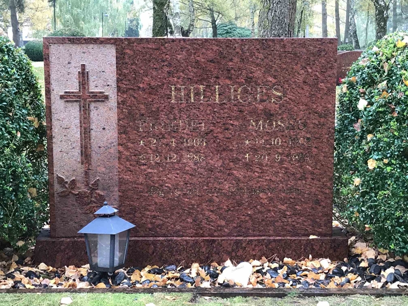 Grave number: HÖB 76    27