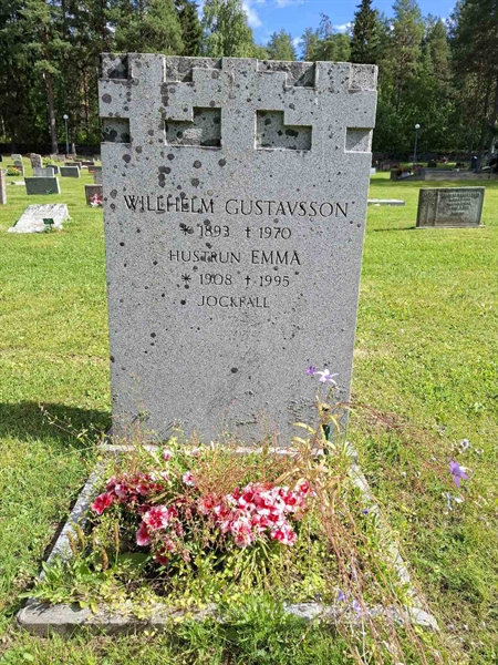 Grave number: 001 2   642