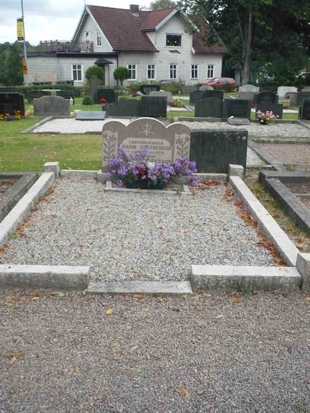 Grave number: SKF F   199, 200