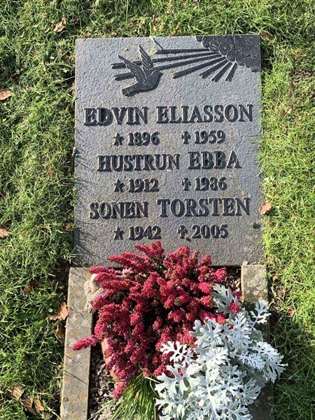 Grave number: VK B   181, 182