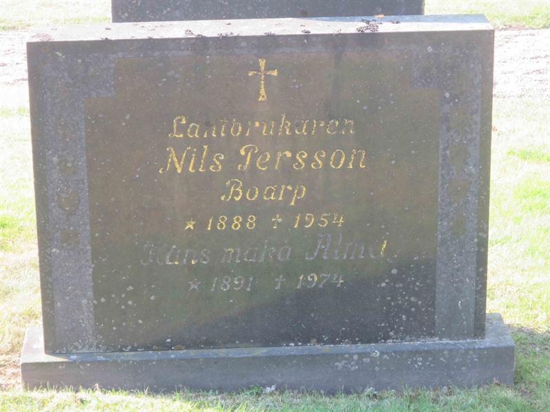 Grave number: HK G    37, 38