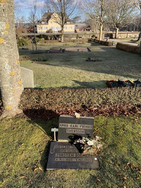 Grave number: SÖ G    23, 24