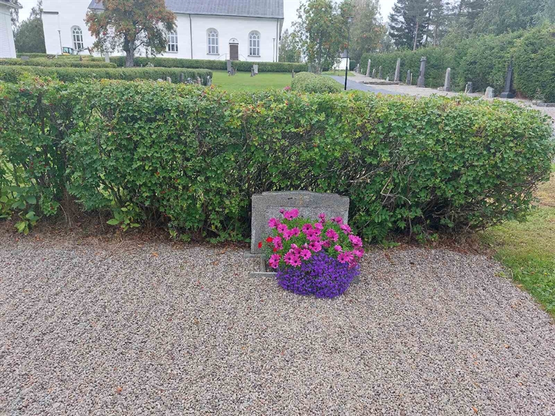 Grave number: K F    63