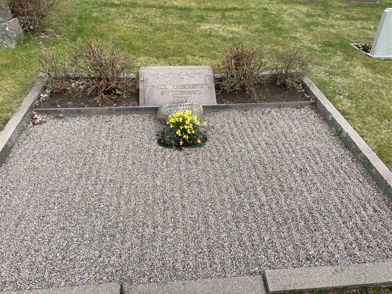 Grave number: Lå G C   538, 539, 540