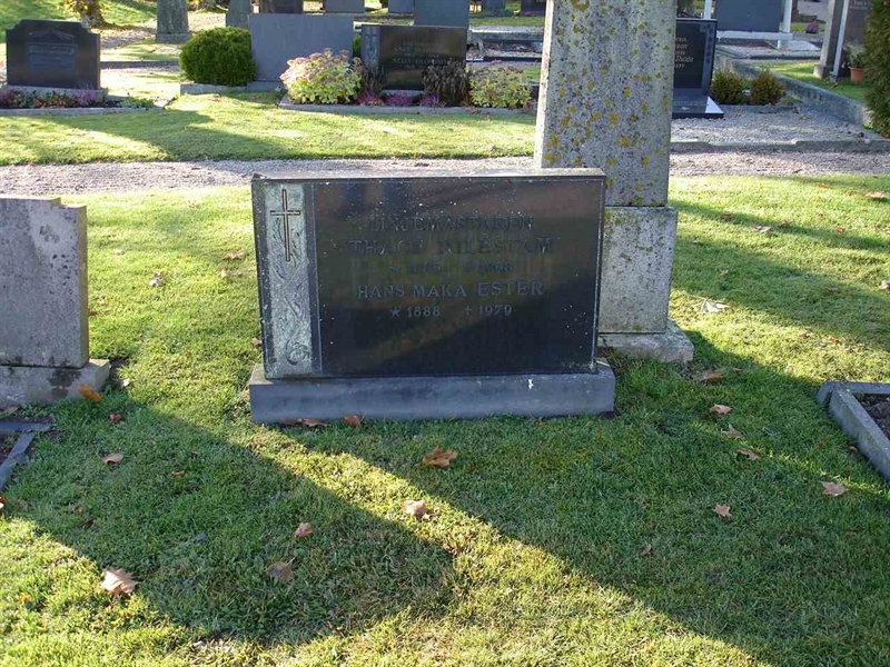Grave number: FG P    26, 27