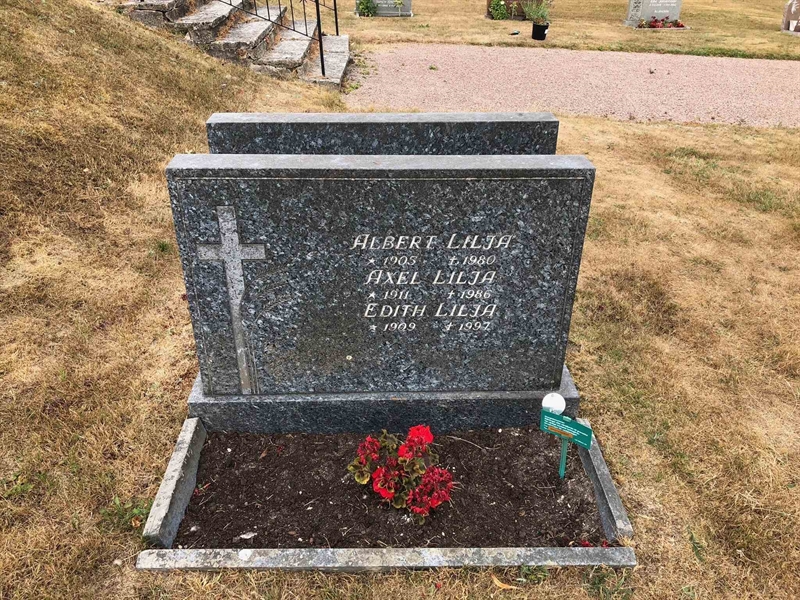 Grave number: Ko 06     9, 10