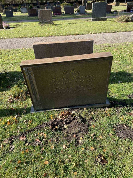 Grave number: VV 5   442, 443