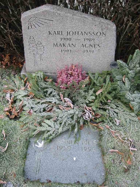 Grave number: KV 19   147-148