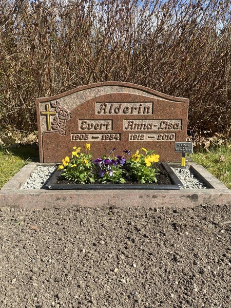 Gravnummer: 1 09    107