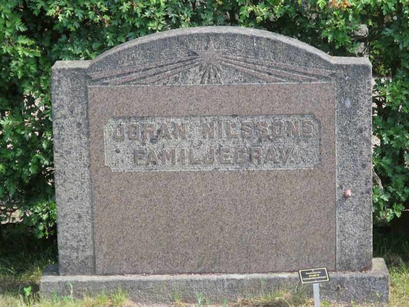 Grave number: HÖB 37    25