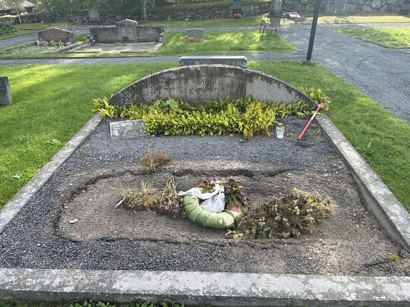 Grave number: 1 G   207