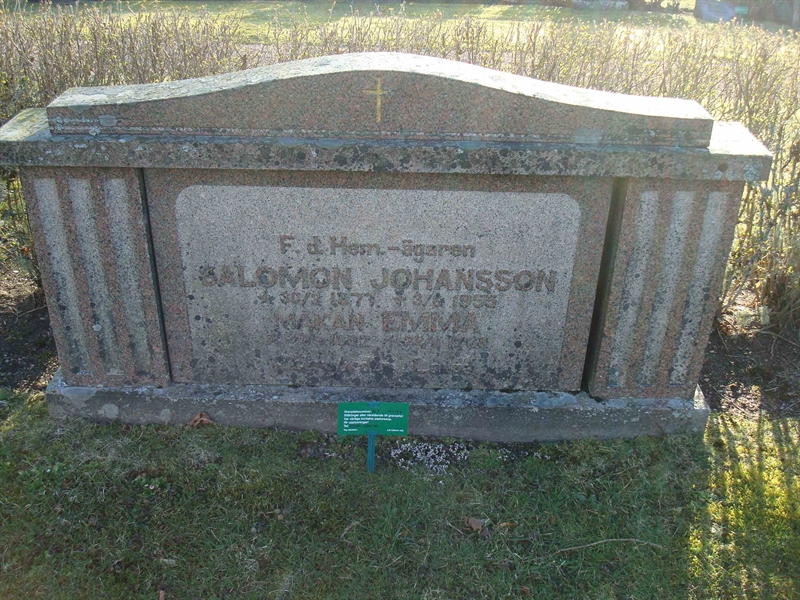 Grave number: KU 05   193, 194