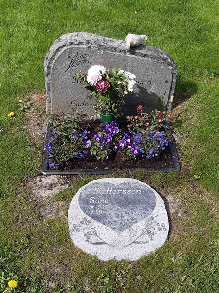 Grave number: KA 11    57