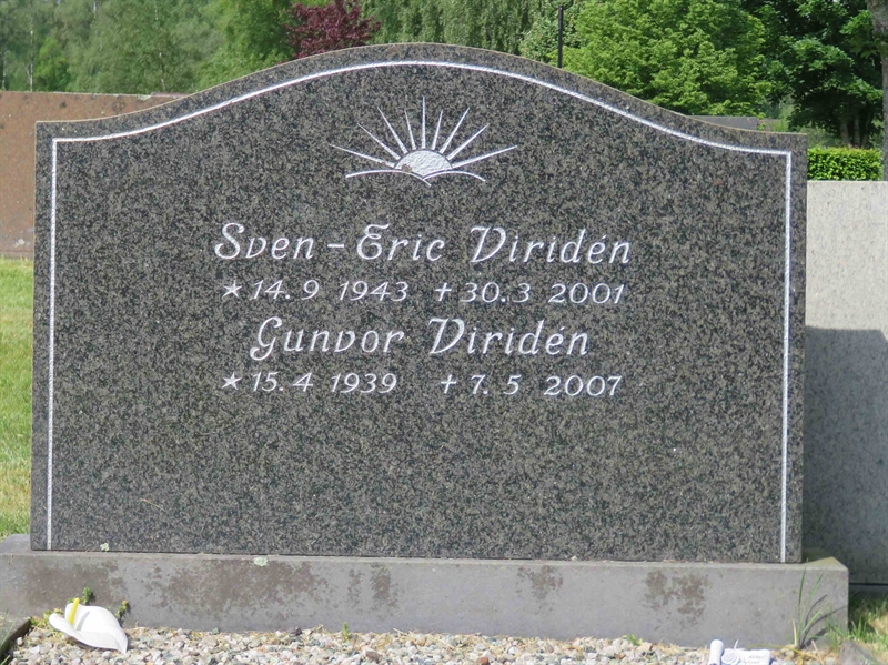 Grave number: 01 H   265, 266