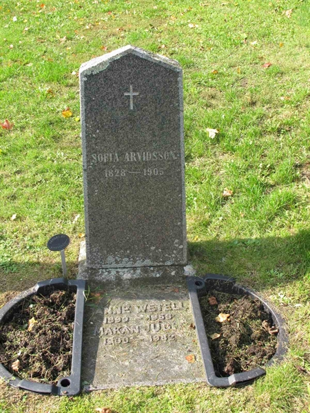 Grave number: TJGL H    56, 57