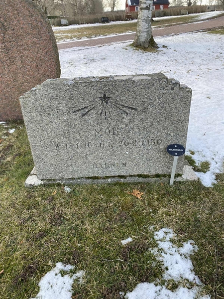 Grave number: 06 C 585