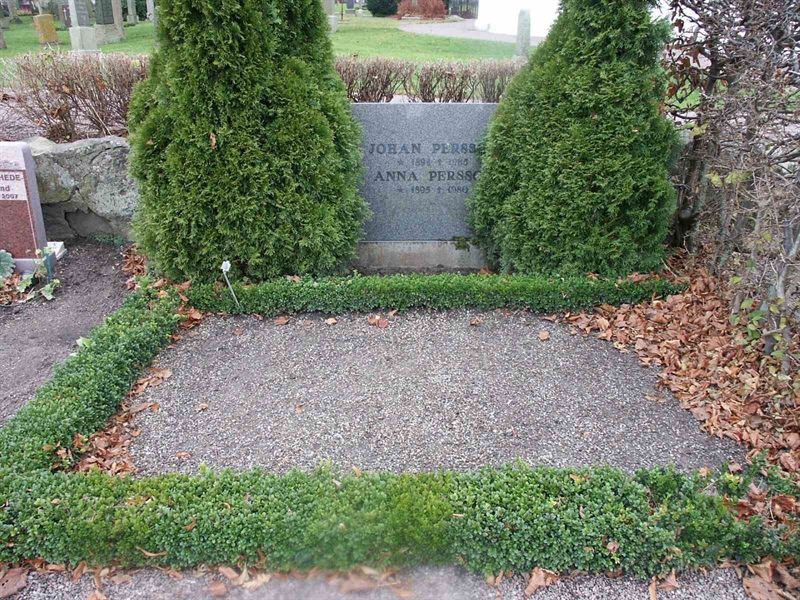 Grave number: KK NÖ D     1-2