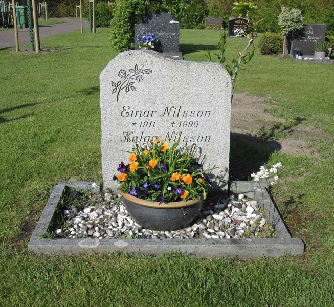 Grave number: NY V    25, 26