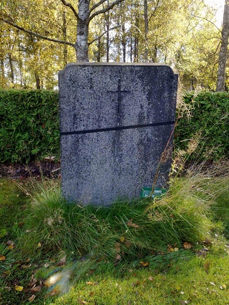 Grave number: KA 01     9