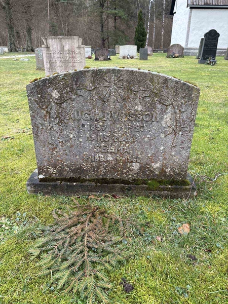 Grave number: L B 4