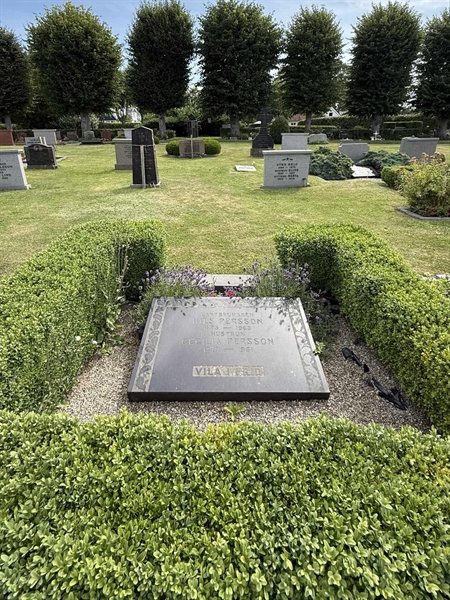 Grave number: ON C   266, 267